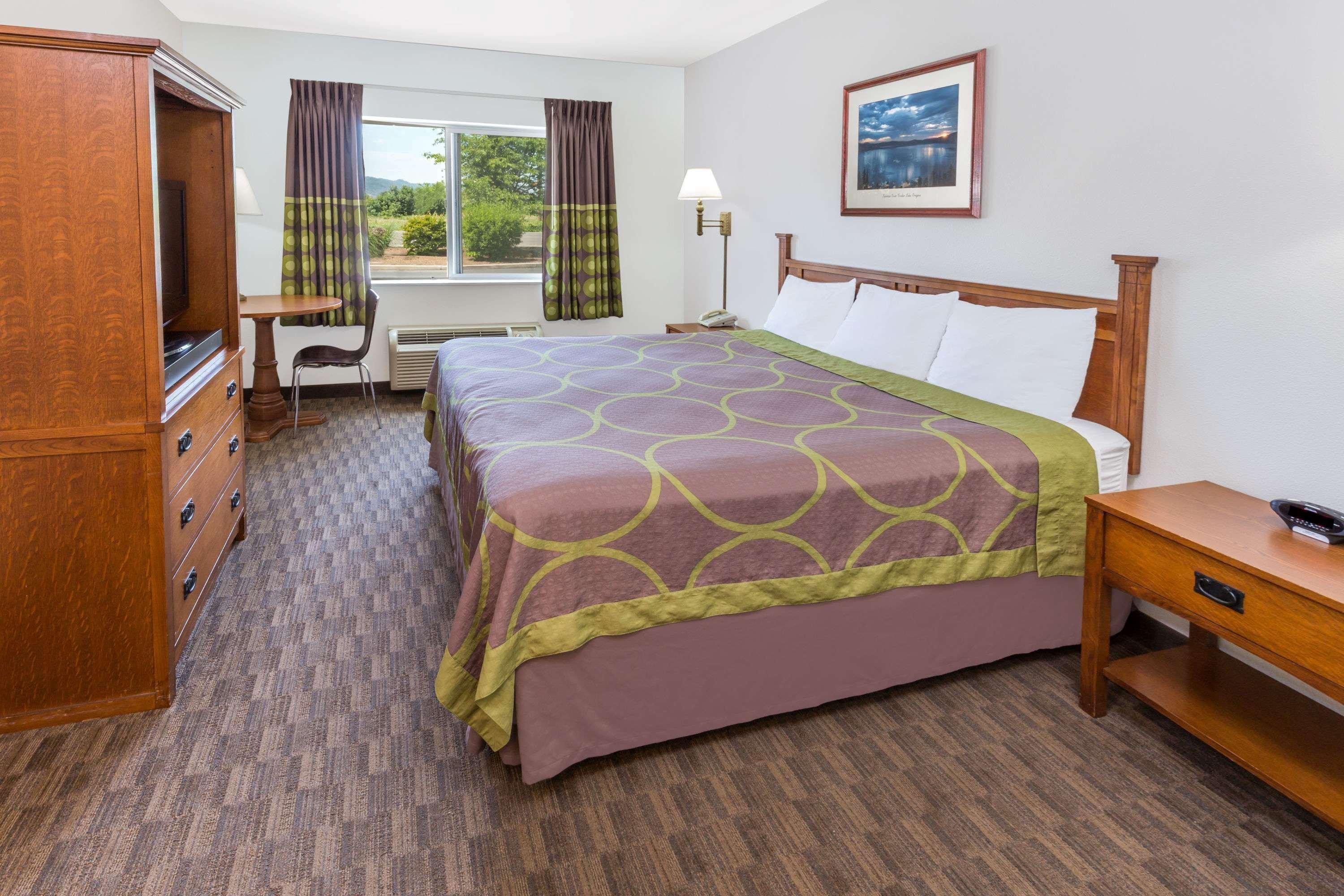 Super 8 By Wyndham Central Pt Medford Central Point Exterior photo